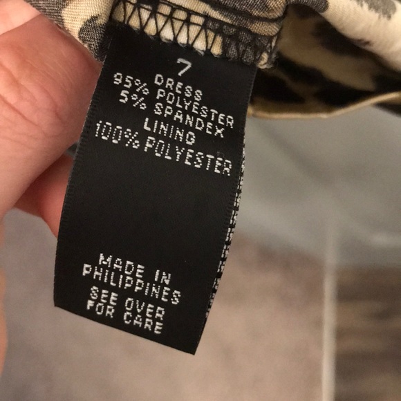 Beautiful cheetah silky dress for work or date - Picture 4 of 5